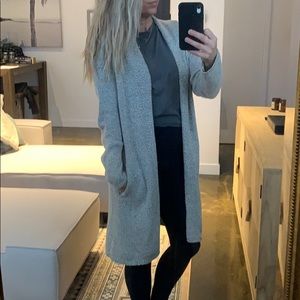 Aritzia - Community Vetus Sweater